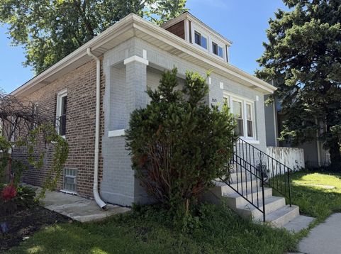Main Photo