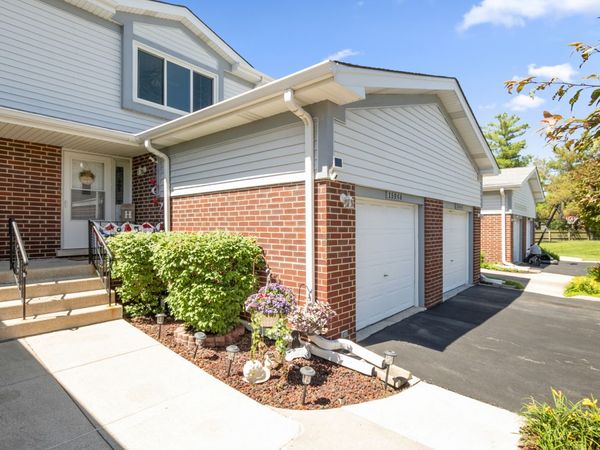 15946 Ashford Court , Tinley Park, IL 60477