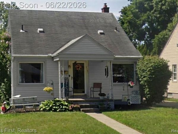 24631 Carlysle Street , Dearborn, MI 48124
