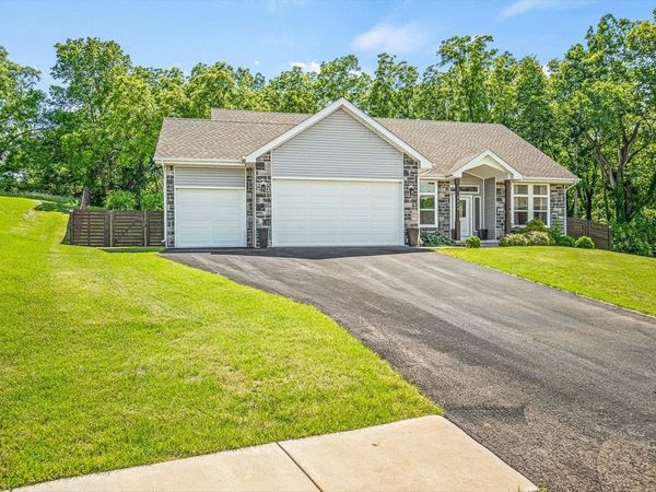 4348 Woodcliff Lane, ROSCOE, IL 61073