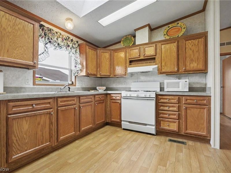 655 Egret Court, Streetsboro, OH 44241 Photo 8