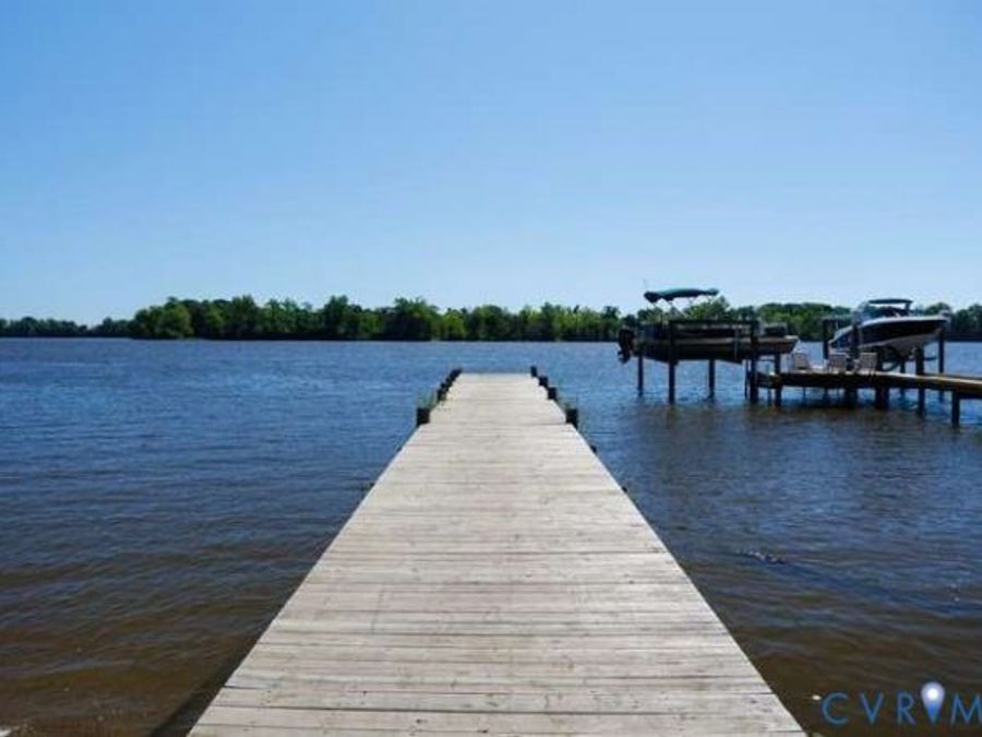 Property Image 100