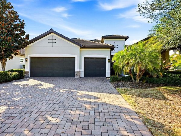12021 PERENNIAL PLACE, LAKEWOOD RANCH, FL 34211
