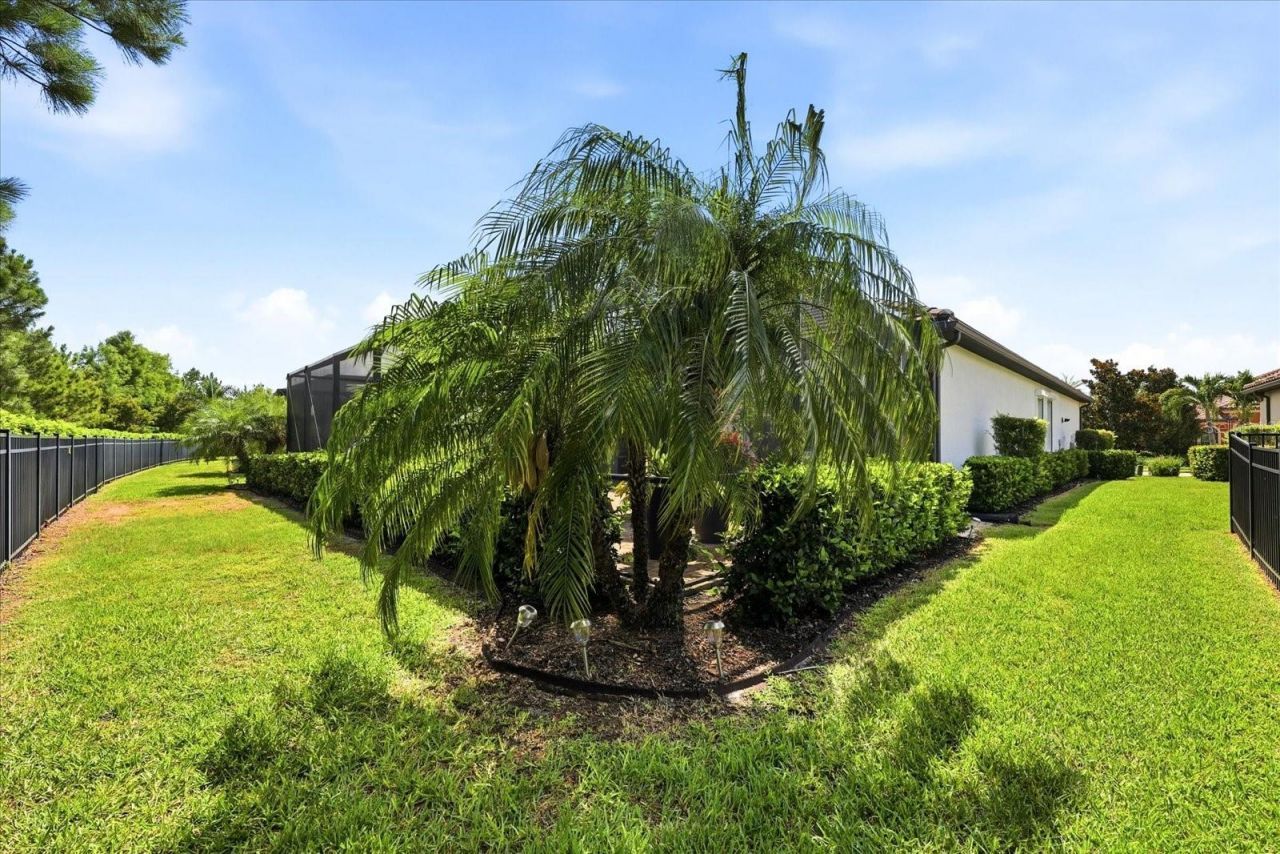 12021 Perennial Place, Lakewood Ranch, FL 34211 Photo