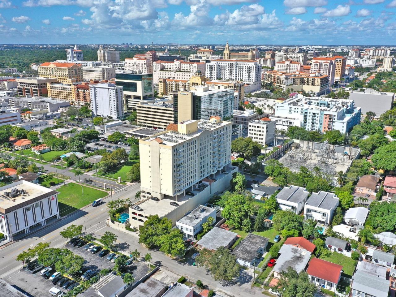 2351 Douglas Rd , Unit 910, Miami, FL 33145 Photo