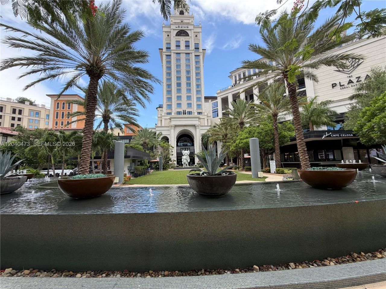 2351 Douglas Rd, Unit 910, Miami, FL 33145 Photo