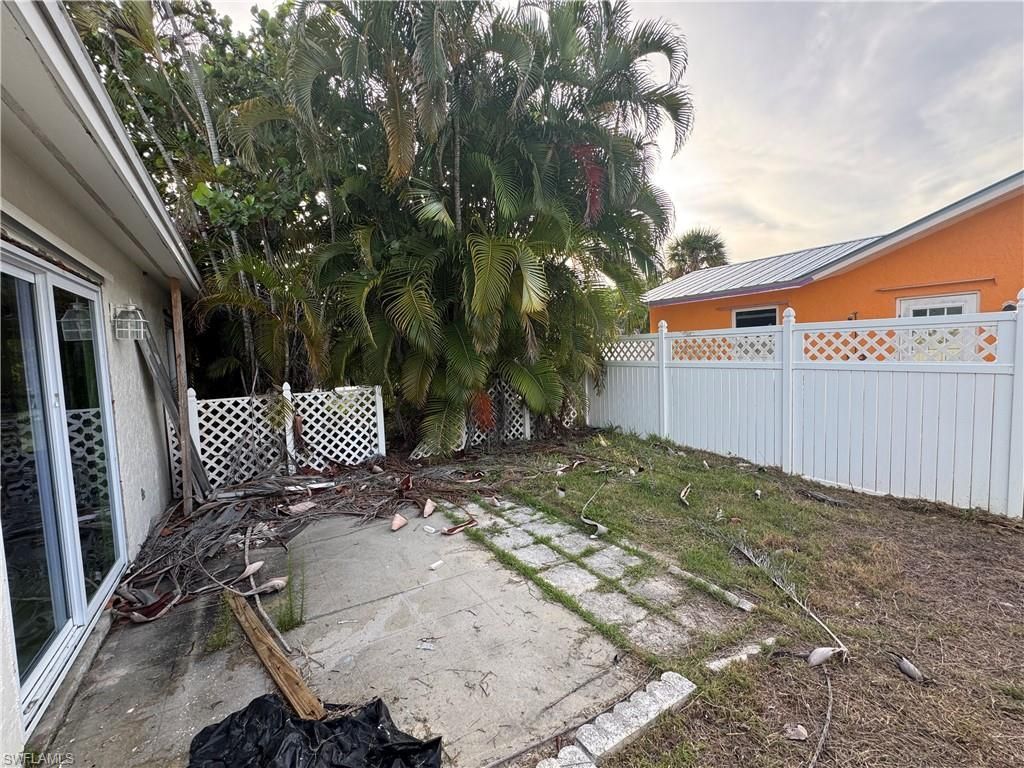 1683 Atlanta Plaza Dr , Sanibel, FL 33957 Photo