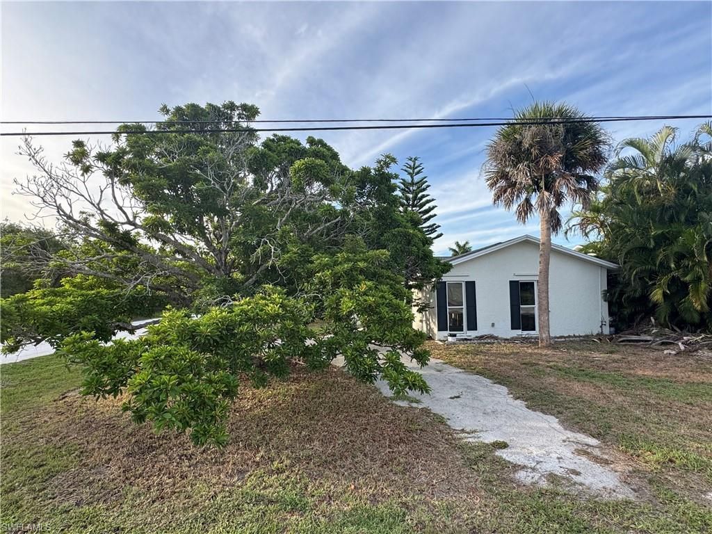 1683 Atlanta Plaza Dr , Sanibel, FL 33957 Photo