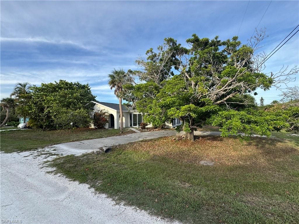 1683 Atlanta Plaza Dr , Sanibel, FL 33957 Photo