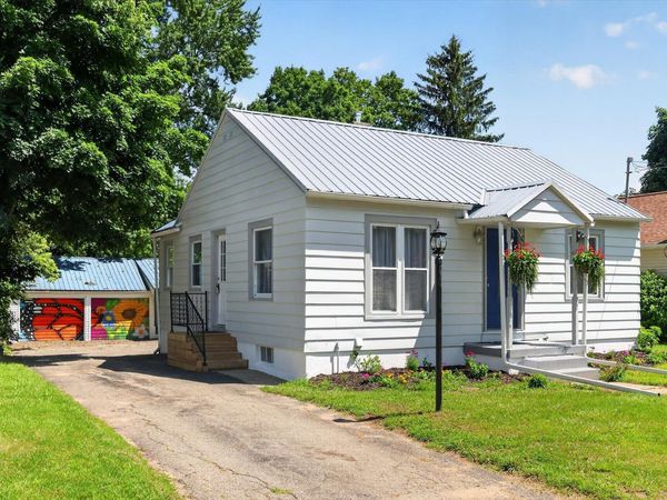 325 W South Street, Hastings, MI 49058