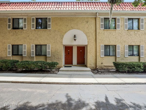5811 ATLANTIC Boulevard, Unit 223, Jacksonville, FL 32207