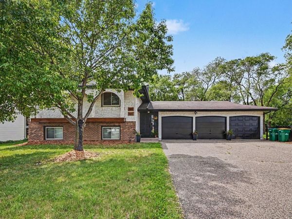 5301 Edgewood Drive, New Brighton, MN 55112