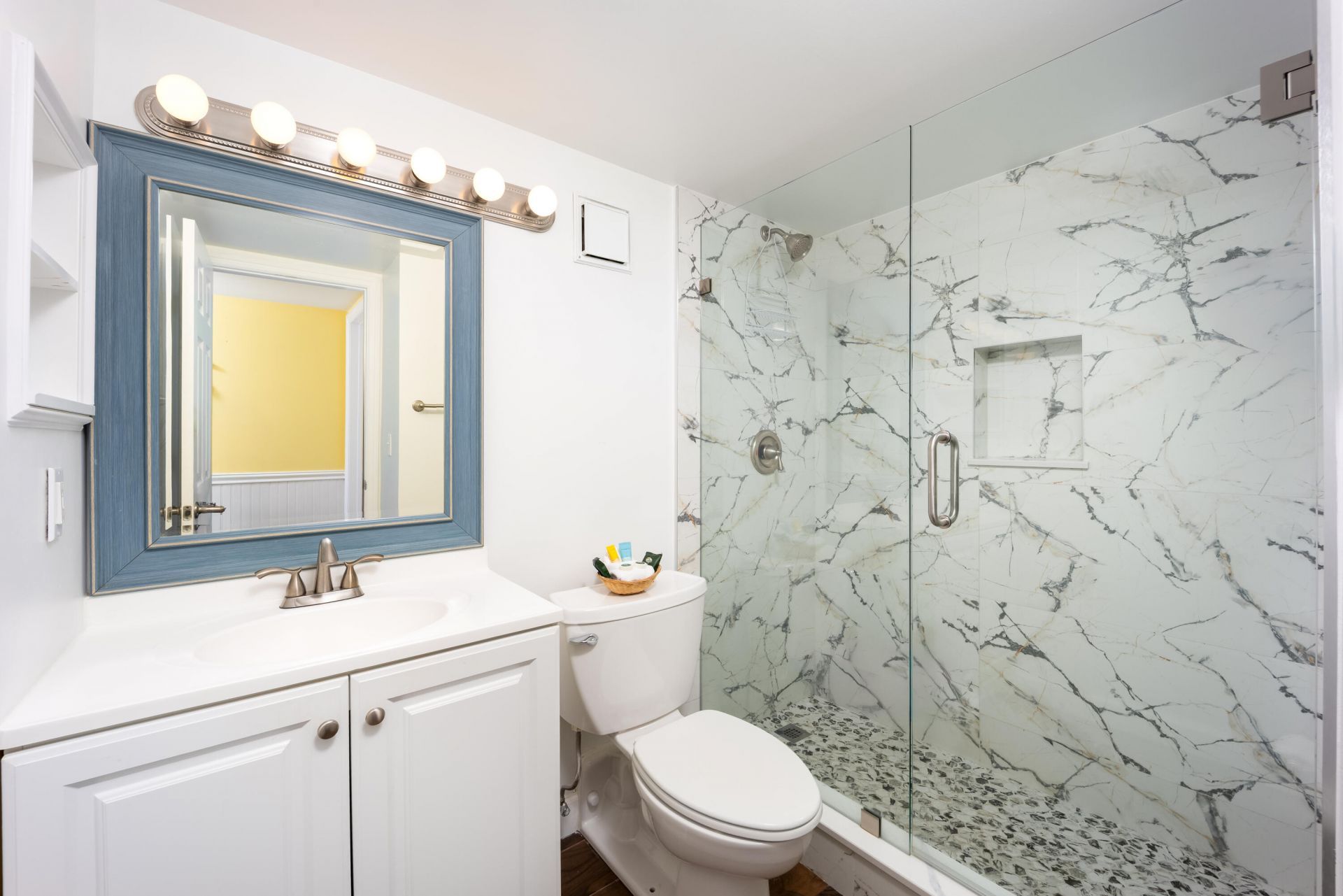 9800 S Ocean Drive, Unit 415, Jensen Beach, FL 34957 Photo