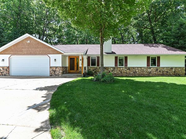 27151 Ridgewood Trl, Norway, WI 53185