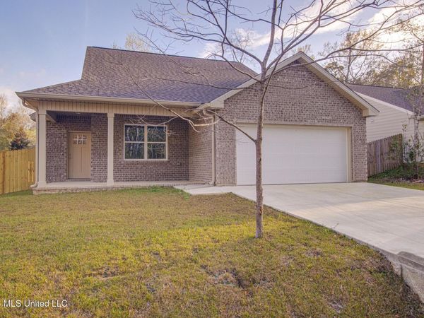 9932 Kahana Street, Diamondhead, MS 39525