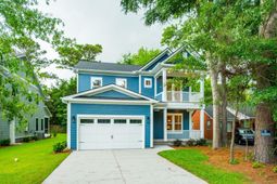 717 Eagle Street photo 4