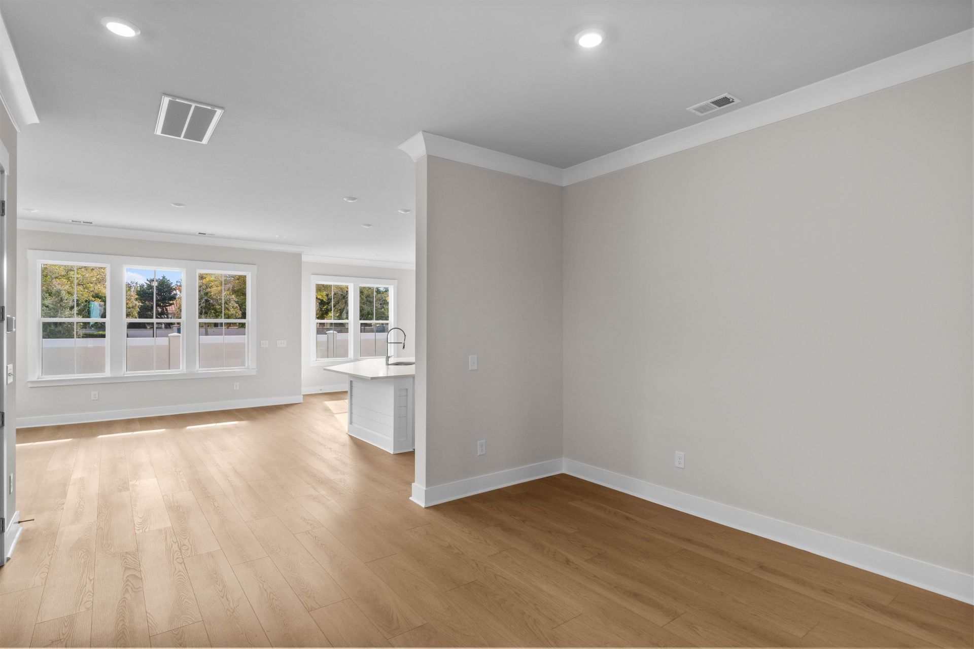 230 Atlantic Breeze St. Photo 6