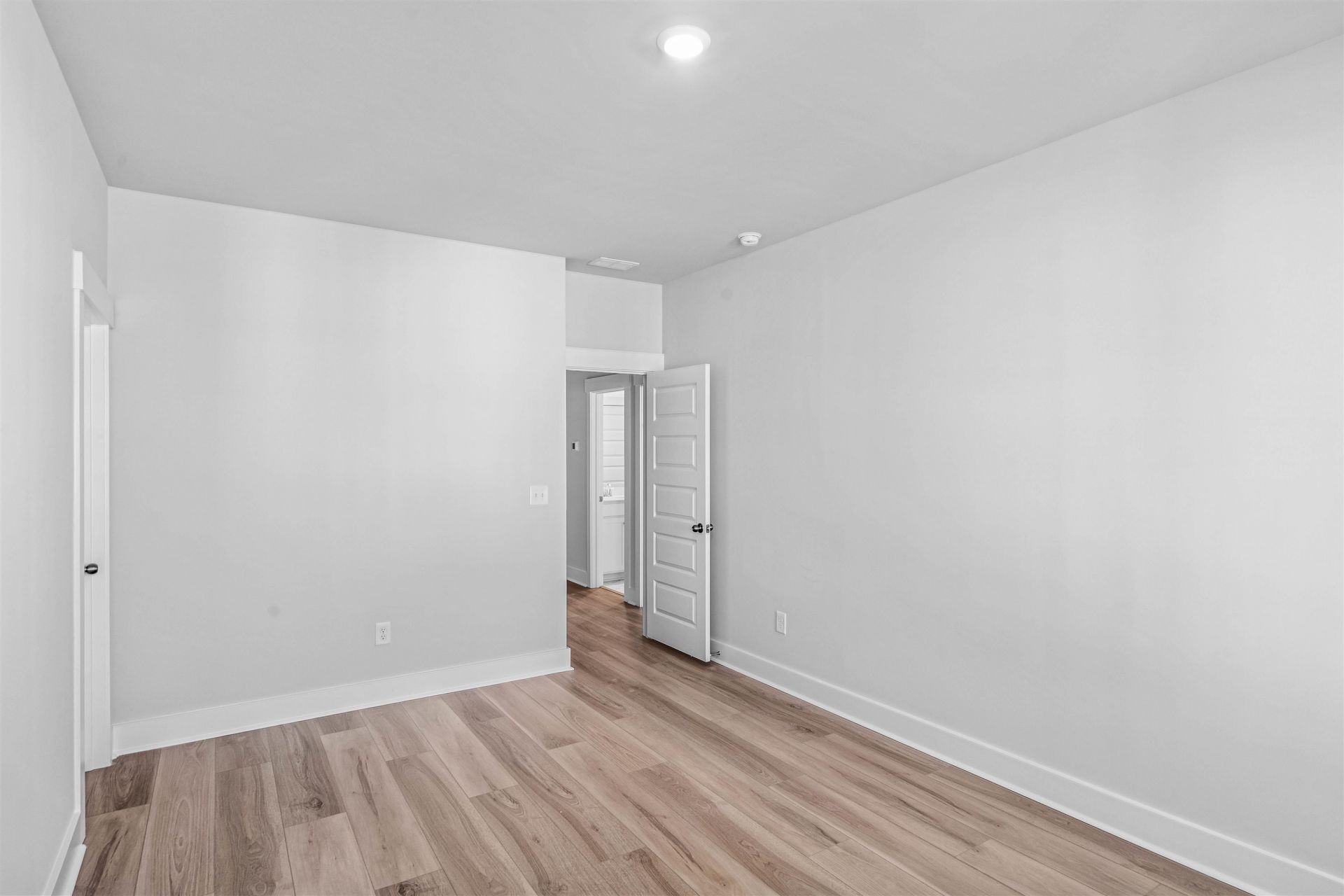 210 Atlantic Breeze St. Photo 13
