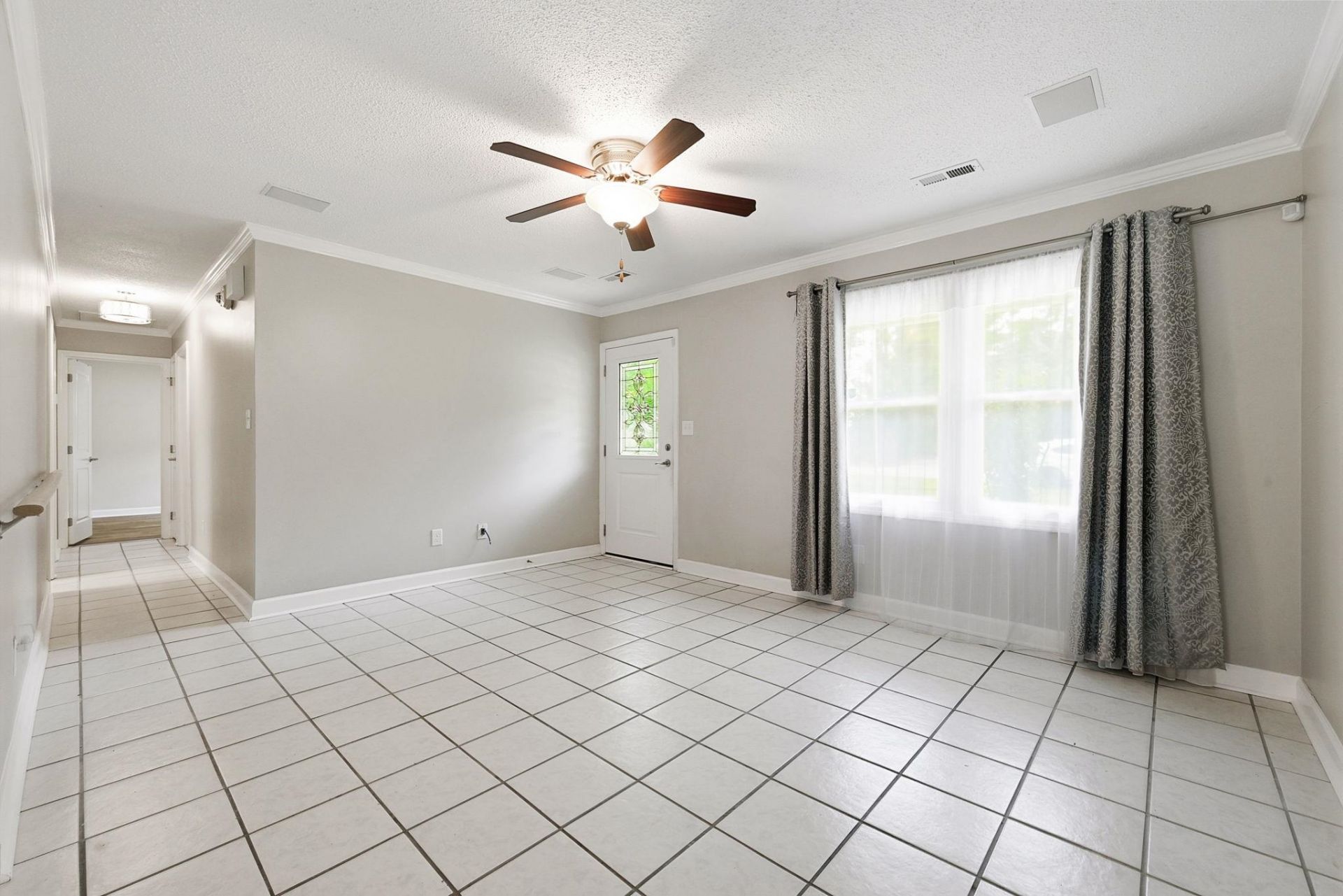 5610 Rosewood Dr. Photo 5