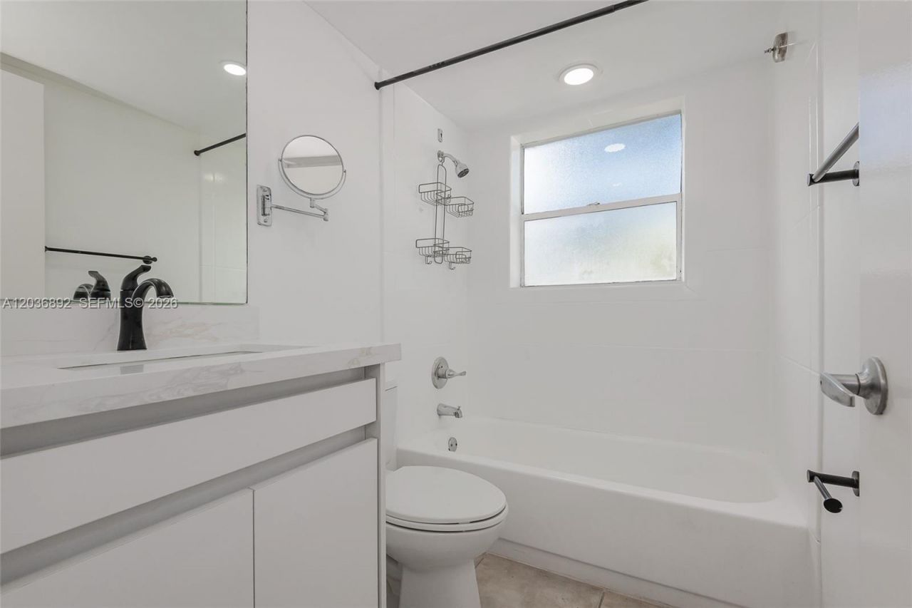 777 NE 62nd St, Unit C302, Miami, FL 33138 Photo