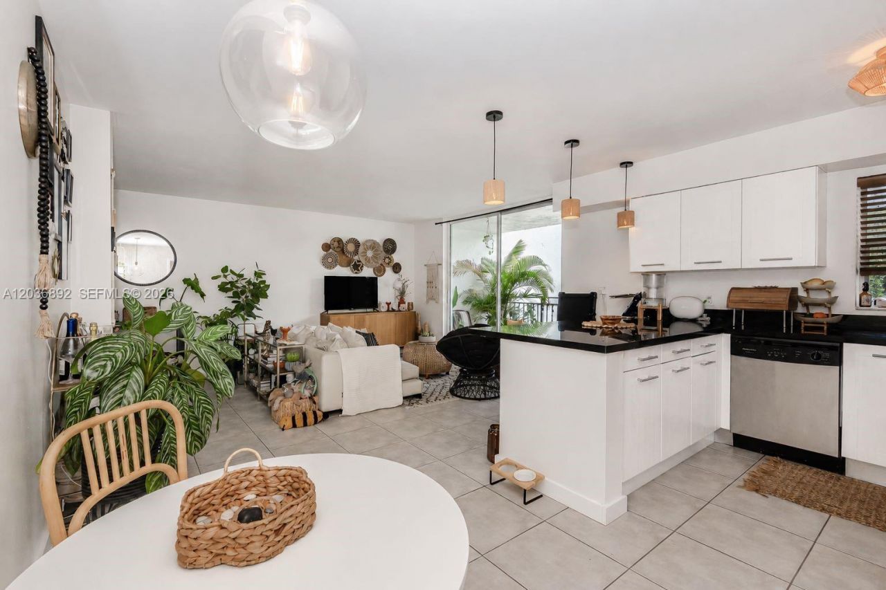 777 NE 62nd St, Unit C302, Miami, FL 33138 Photo