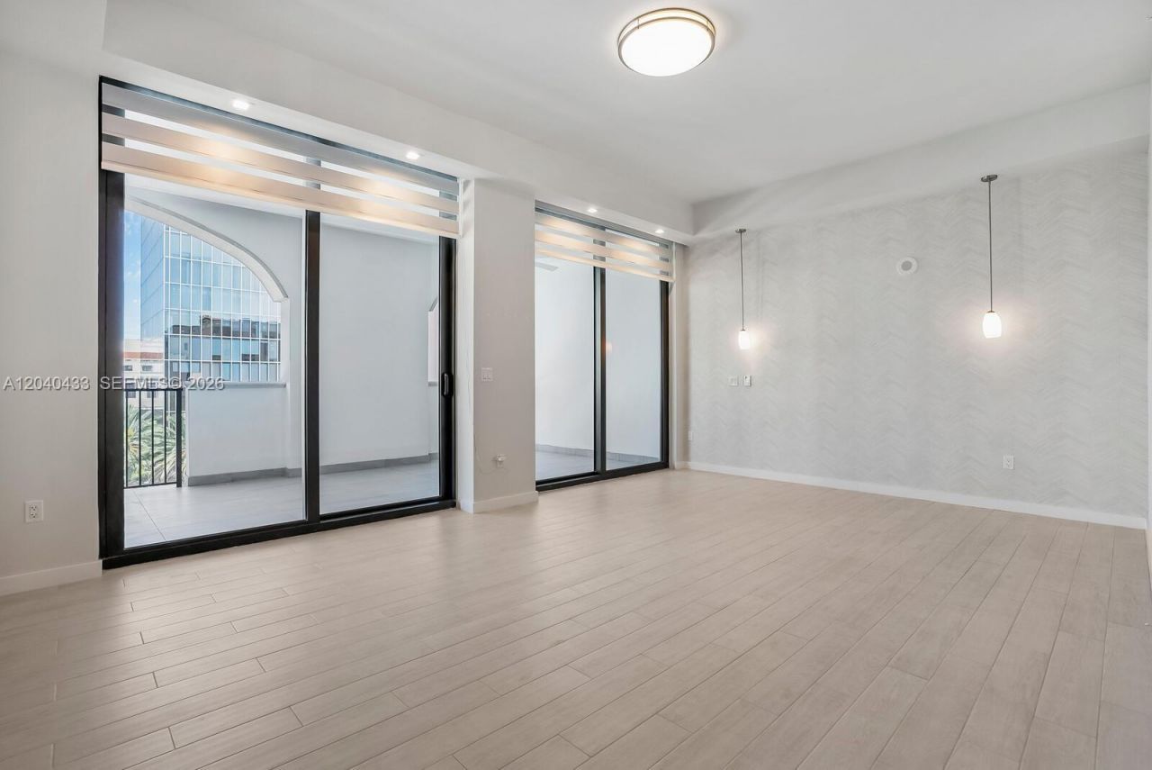 275 Giralda Ave, Unit 6C, Coral Gables, FL 33134 Photo