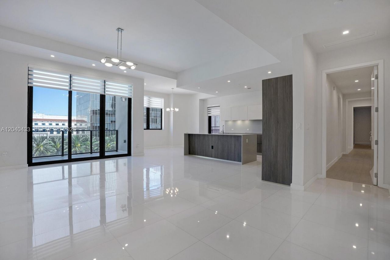 275 Giralda Ave, Unit 6C, Coral Gables, FL 33134 Photo