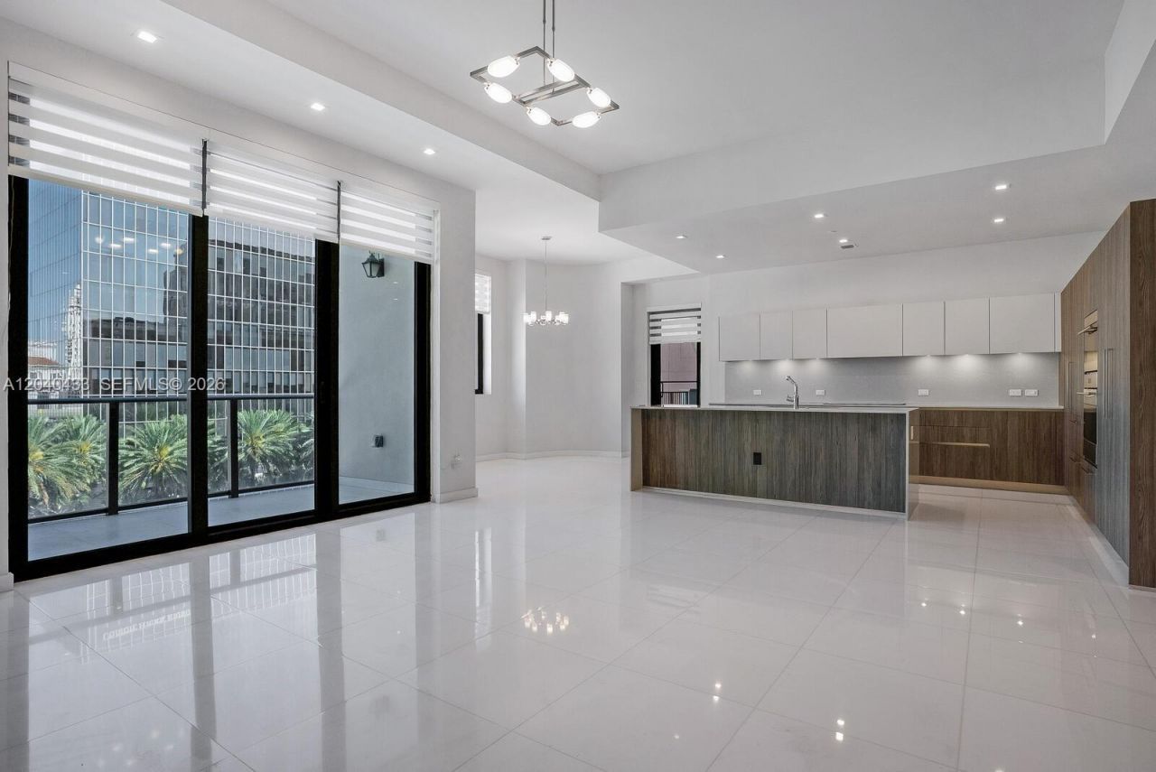 275 Giralda Ave, Unit 6C, Coral Gables, FL 33134 Photo