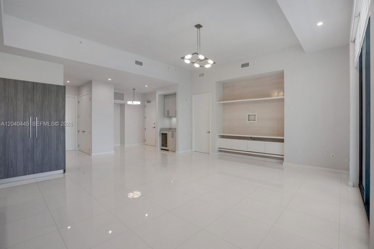 275 Giralda Ave , Unit 6C, Coral Gables, FL 33134 Photo