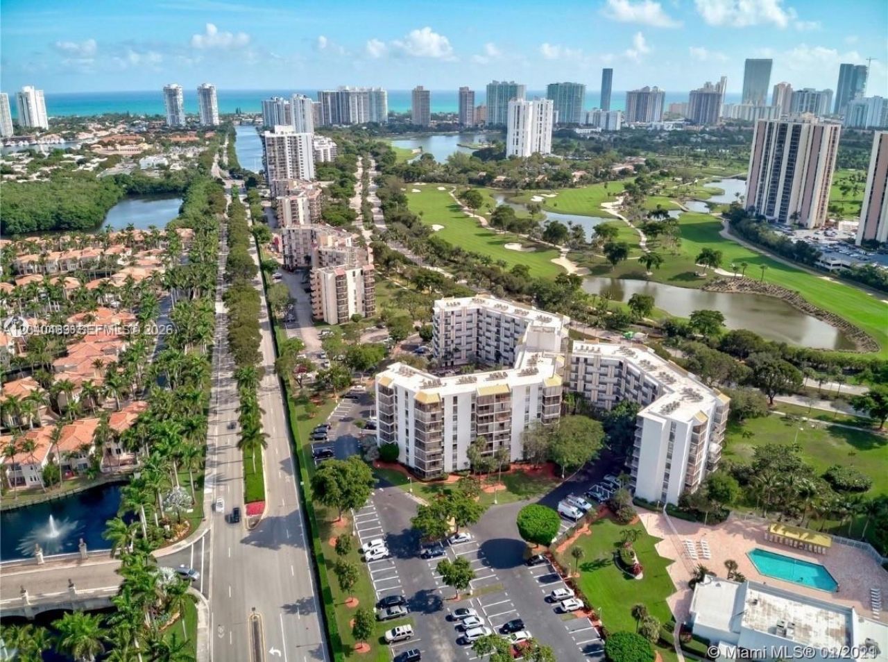20500 W Country Club Dr, Unit 109, Aventura, FL 33180 Photo