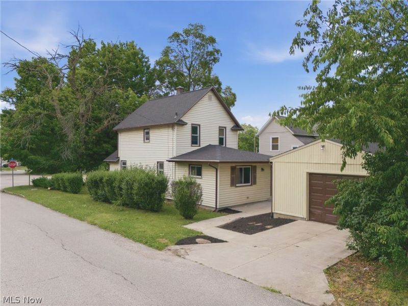 123 E State Street, Barberton, OH 44203 Photo 12