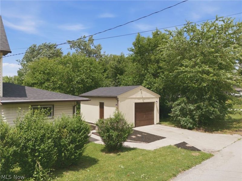 123 E State Street, Barberton, OH 44203 Photo 13