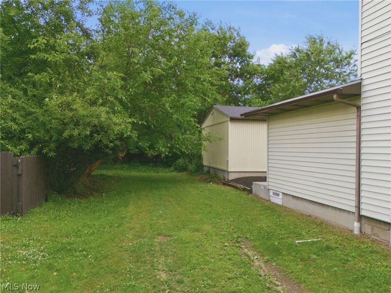 123 E State Street, Barberton, OH 44203 Photo 15