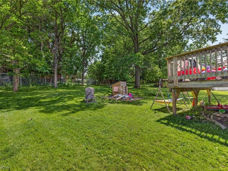5415 Amherst Drive, Parma, OH 44129 Photo 10