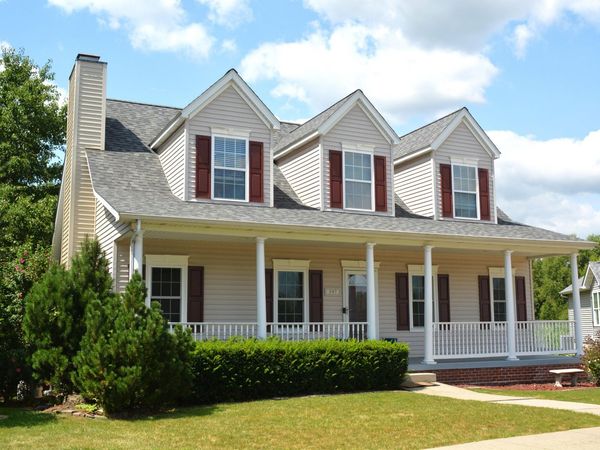 597 O'hagan Drive, Crown Point, IN 46307