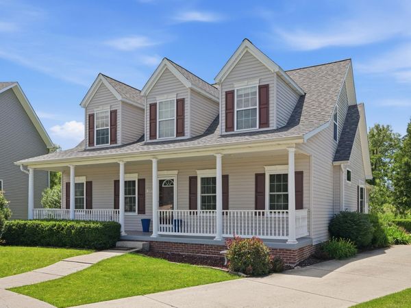 597 O'hagan Drive , Crown Point, IN 46307