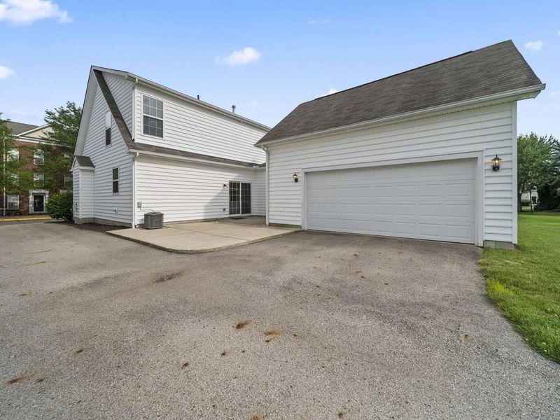 3997 Peregrine Pass Drive, Columbus, OH 43230 Photo 32