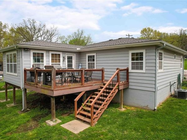 25 P Street, Lake Lotawana, MO 64086