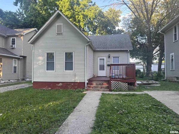 1514 S 8TH Street, Springfield, IL 62703