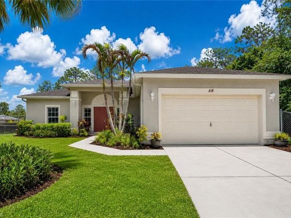 818 Desoto AVE S, LEHIGH ACRES, FL 33972