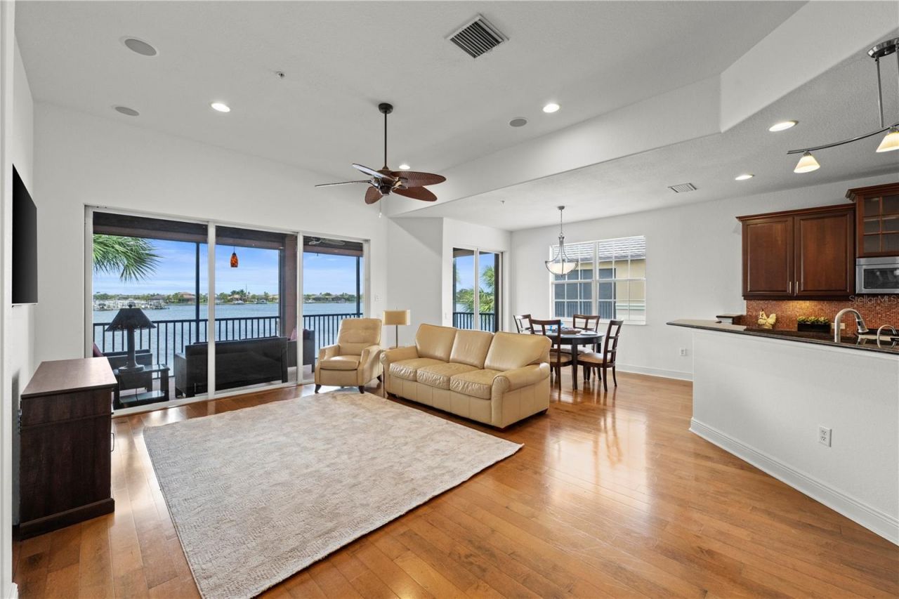 1139 Riverscape Street , Unit 2, Bradenton, FL 34208 Photo