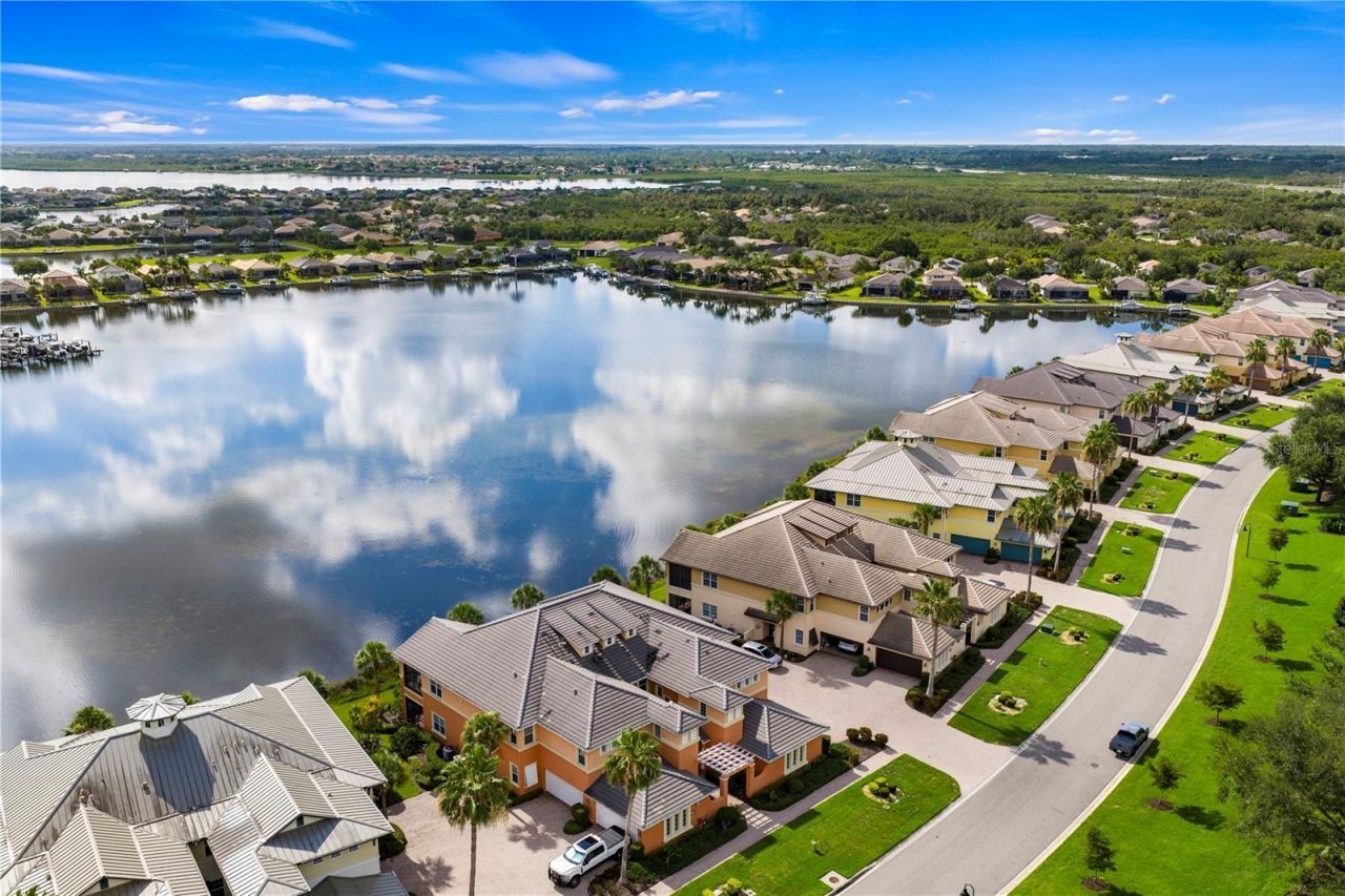 1139 Riverscape Street , Unit 2, Bradenton, FL 34208 Photo