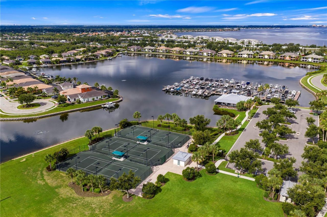 1139 Riverscape Street , Unit 2, Bradenton, FL 34208 Photo