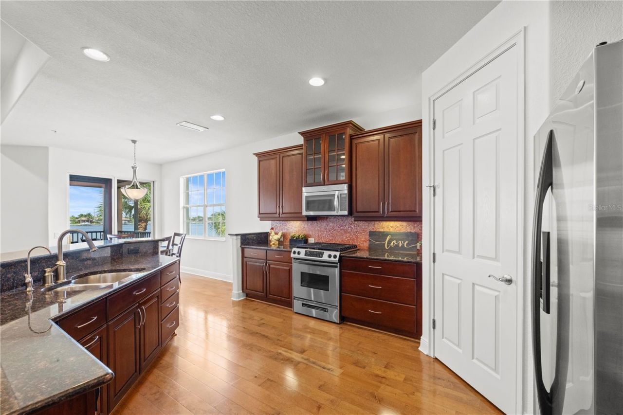 1139 Riverscape Street , Unit 2, Bradenton, FL 34208 Photo