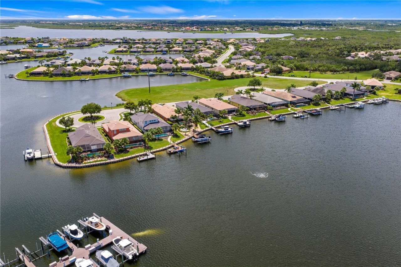 1139 Riverscape Street , Unit 2, Bradenton, FL 34208 Photo