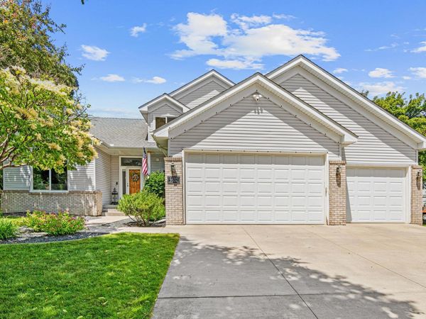 9832 Rosemill Circle N, Champlin, MN 55316