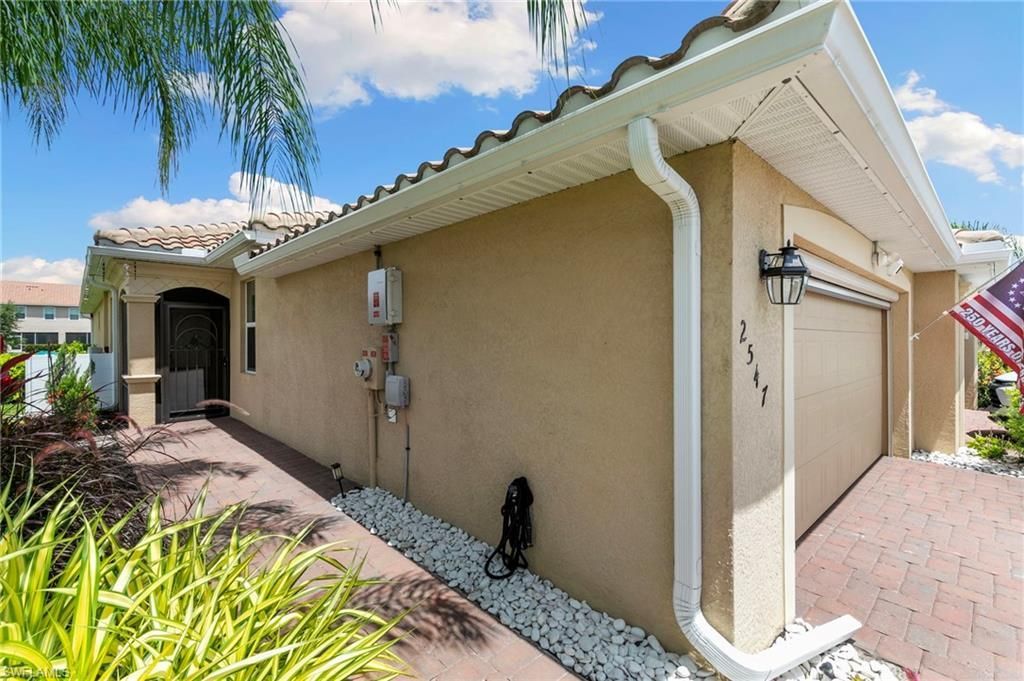 2547 Vine Ave , Naples, FL 34120 Photo