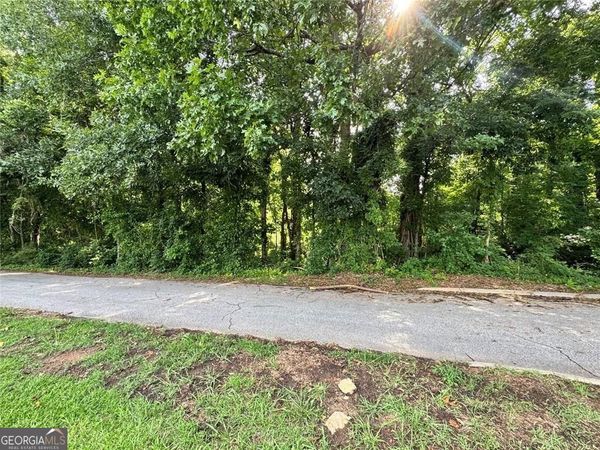 535 Camelot Parkway, Jonesboro, GA 30236