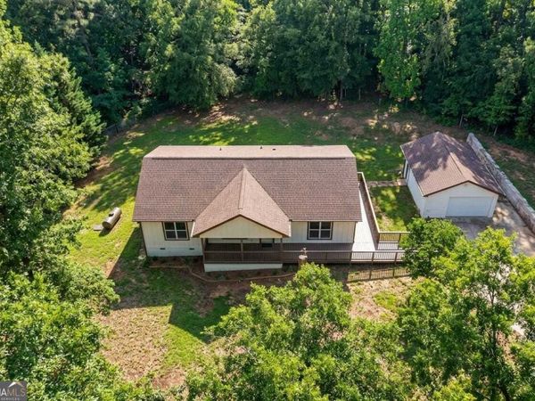 100 Willow Creek Drive, Locust Grove, GA 30248