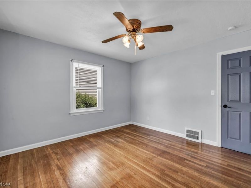 517 Gulf Road, Elyria, OH 44035 Photo 21